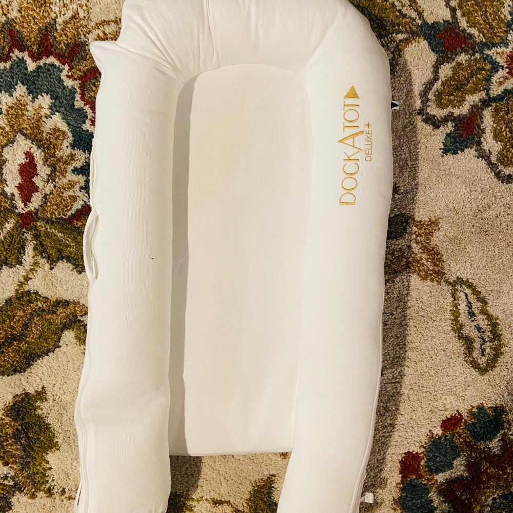 Dockatot deluxe